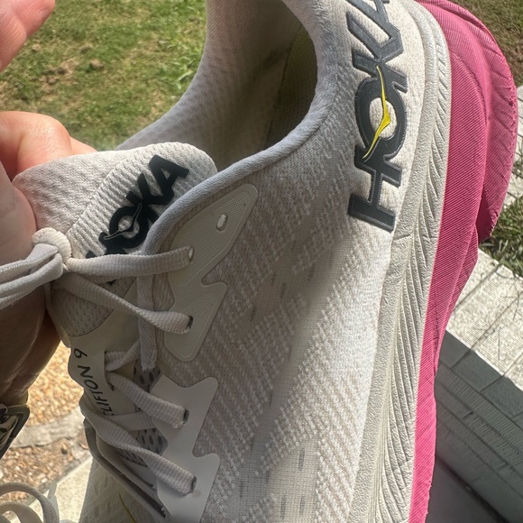 HOKA Clifton 9 size 11B women - Picture 9 of 14